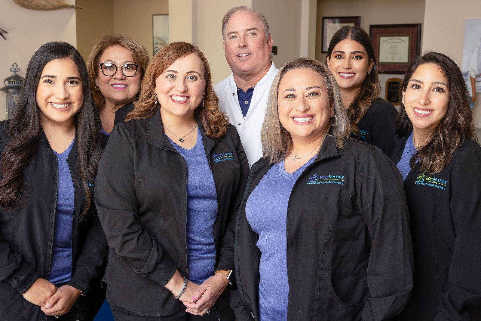 Dr. Robert Madry. Rob Madry DDS. General Dentist, Cosmetic Dentist, Restorative Dentist, Preventative Dentist, Family Dentist. Veneers, Teeth Whitening, Same-Day Crowns, Invisalign, Smile Makeover, Implant Restoration. Dentist in Corpus Christi, TX 78411